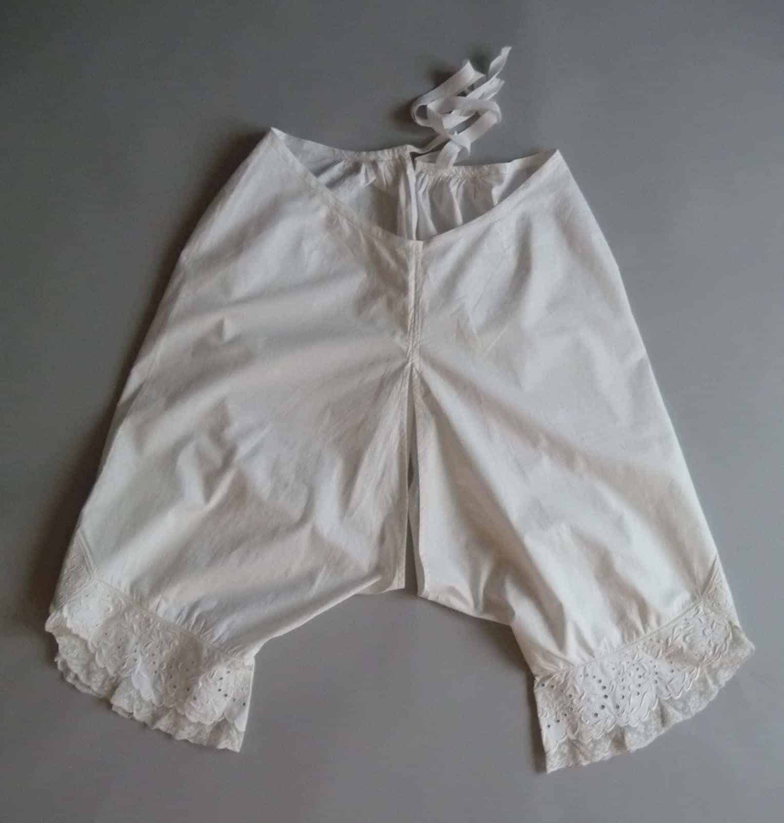 De kleding van de vrouw vanaf 1880